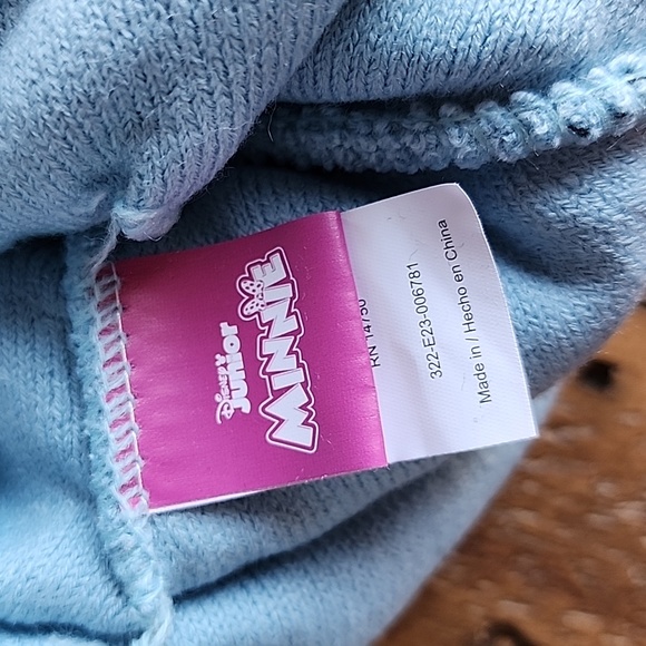 Minnie Mouse Licensed Toddler Knit Beanie Hat & Mitten Set - Picture 7 of 10